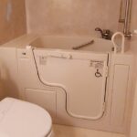 Walk-In Tub Design Inspiration For Lynnwood, WA Homes